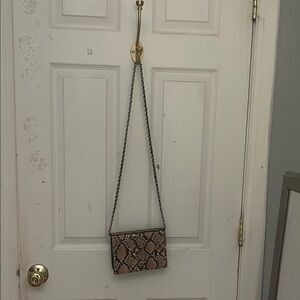 Snakeskin Pattern Chain Strap Bag